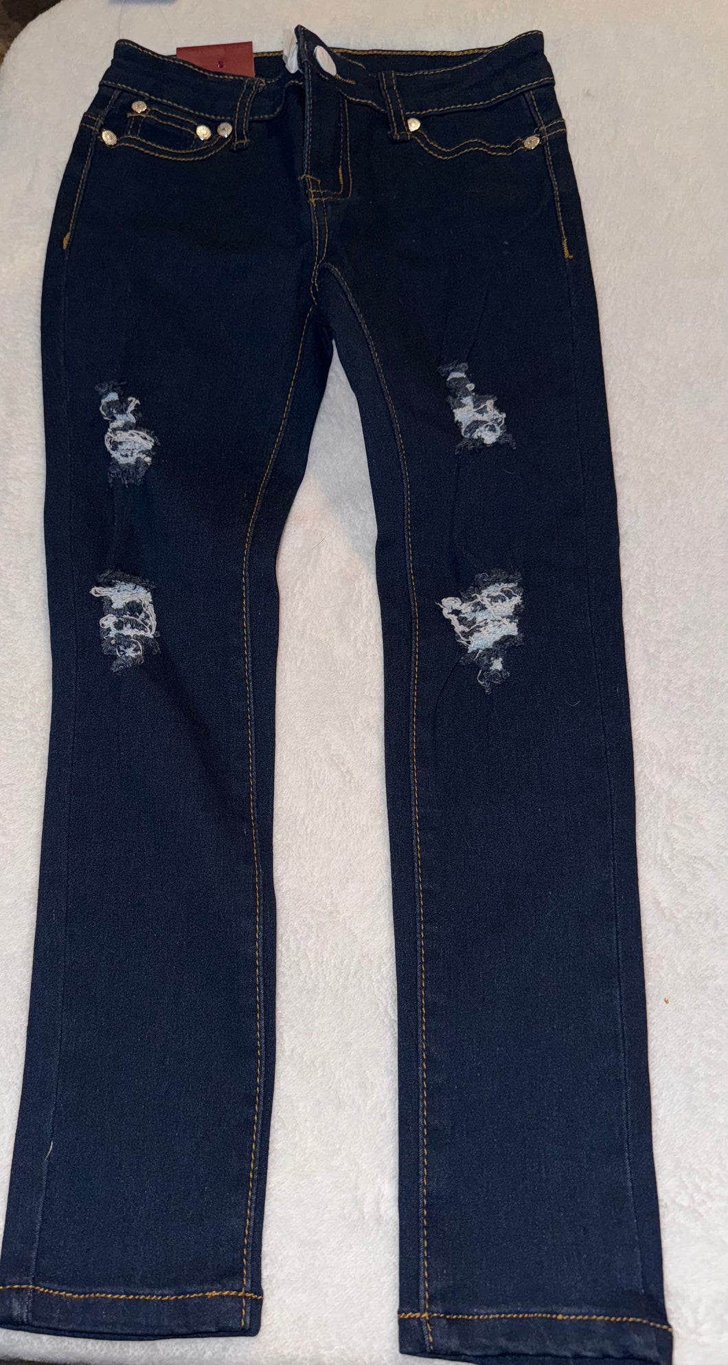 Dark blue distressed Jean