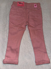 Load image into Gallery viewer, Pink distressed jeans
